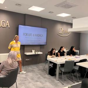 d3a2f6a7-9185-4a30-bd56-fe3dca37851e.jpg
